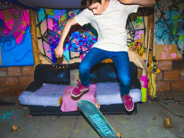 Skater vor Graffiti